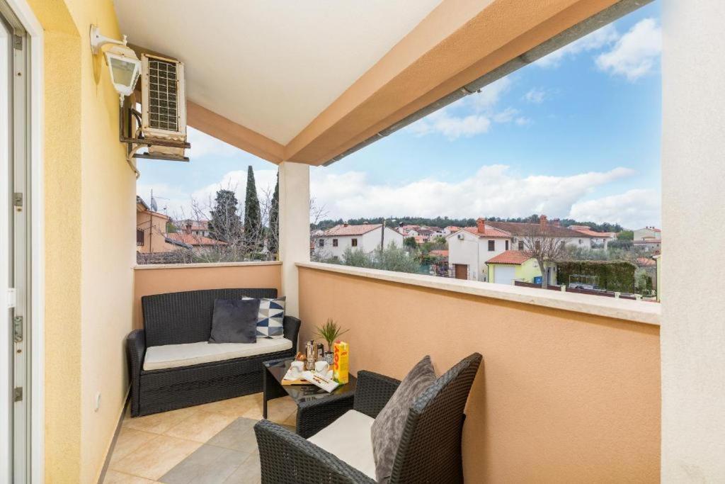 Apartment Mladenka Pula Luaran gambar